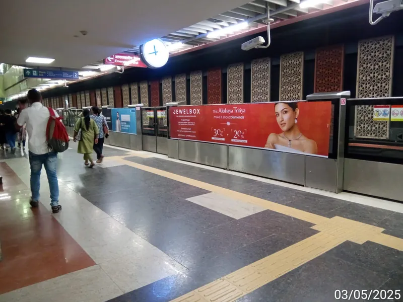 Jewelbox panels at Sarojini Nagar